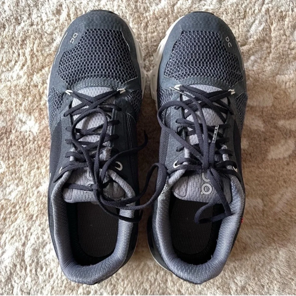 On Cloudflyer Road-Running Shoes Sneakers Black/ White Size 9 - Picture 8 of 15